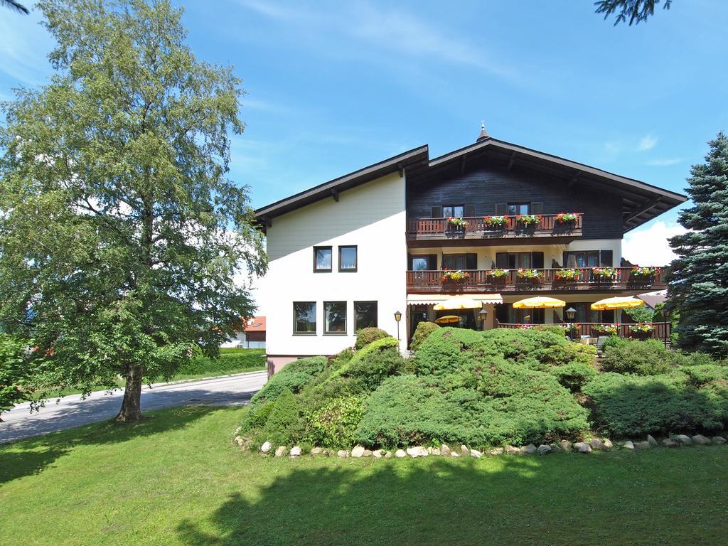 Gaestehaus Lauterbacher Neumarkt am Wallersee Exterior foto